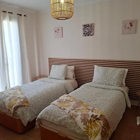 Apartment Paraiso 1 *